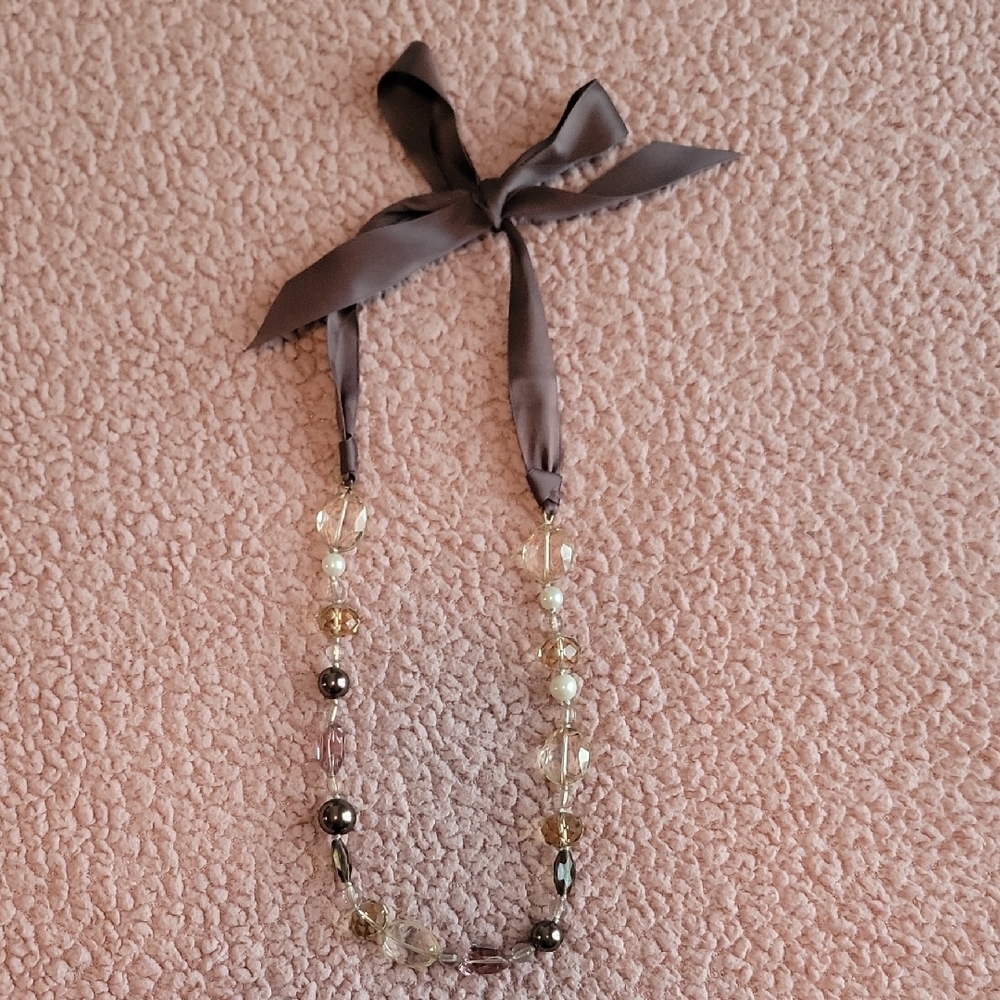 Elegant Beaded Necklace with Ribbon Tie